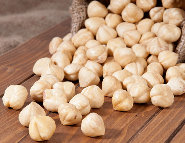 Blanched Hazelnuts 